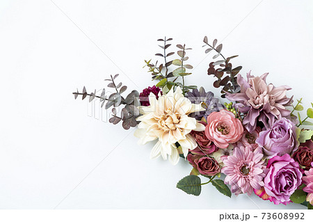 花　白バック 73608992