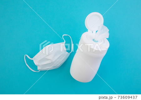 マスクと除菌シートボトル マスクと除菌シートボトル 73609437