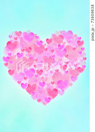 バレンタインイメージ水彩素材 大中小の赤＆桃色ハートで形作られたハート 縦 背景は水色 他色有り 73609638