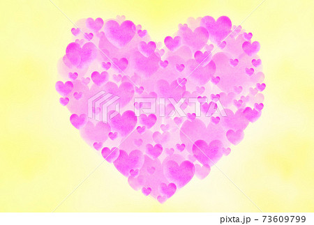 バレンタインイメージ水彩素材 大中小の桃色ハートで形作られたハート 横 背景は黄色 他色有り 73609799