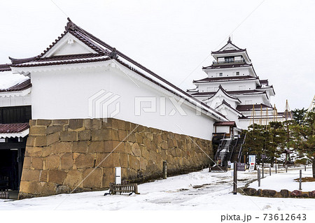 冬の鶴ヶ城(若松城) 福島県会津若松市 冬の鶴ヶ城(若松城) 福島県会津若松市 73612643