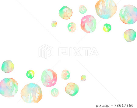 水彩で手描きしたシャボン玉フレームのイラスト素材