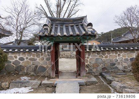 韓国 冬 韓屋 73619806