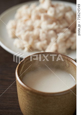 酒粕で作った甘酒 酒粕で作った甘酒 73624549