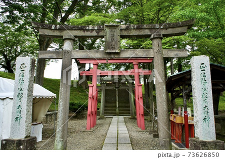 鶴ヶ城稲荷神社 73626850