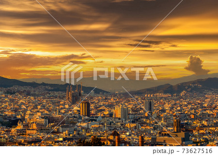 Barcelona cityscape at sunset overlook Barcelona cityscape at sunset overlook 73627516