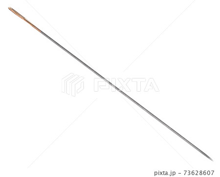 darning needle with yellow end and sharp tip 73628607