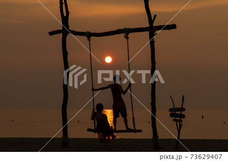 夕日が浦の夕景 73629407