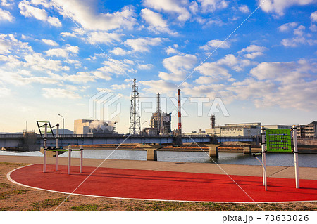 健康器具と川内川　薩摩川内市の夕景 73633026