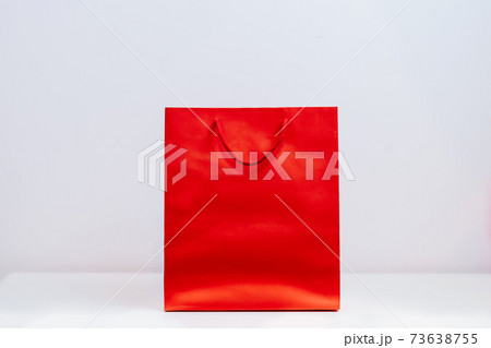 red shopping bag mockup 73638755