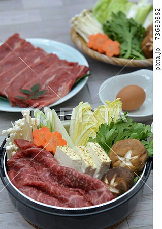 すき焼き 73639382