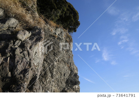 枕状溶岩の露頭　焼津市浜当目海岸 73641791