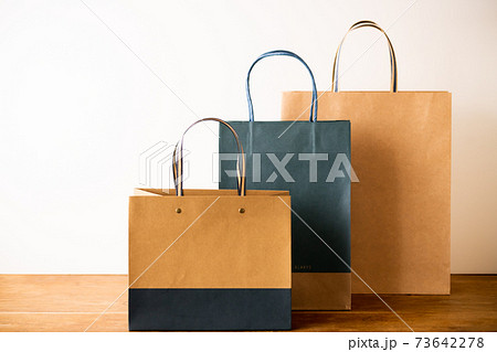 ペーパーショッパー（手提げ紙袋） 73642278