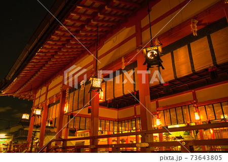 夜の伏見稲荷 夜の伏見稲荷 73643805