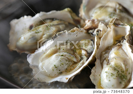 殻付き牡蠣のバター醤油焼き 73648370