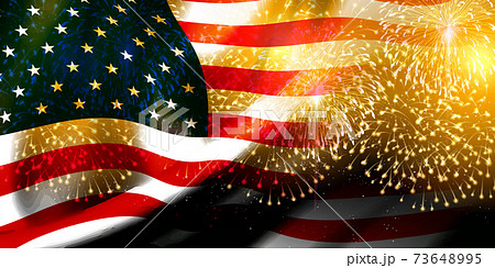 アメリカ　 国旗　花火　背景 73648995