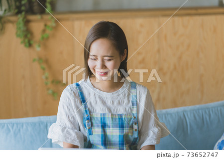 笑う主婦 笑う主婦 73652747