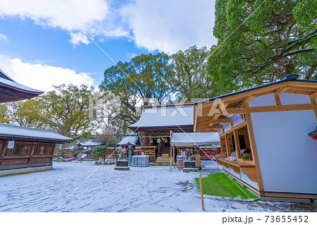 雪の宇美八幡宮　福岡県糟屋郡宇美町 73655452