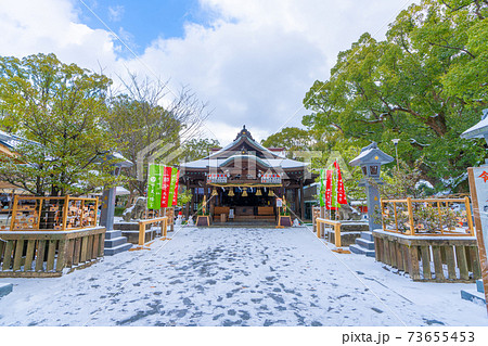 雪の宇美八幡宮　福岡県糟屋郡宇美町 73655453