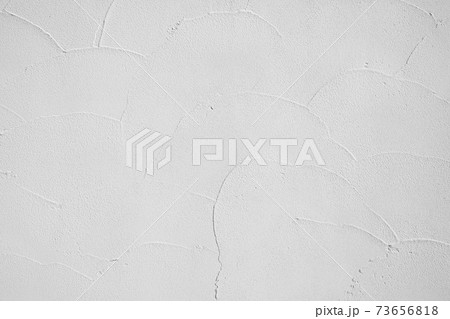 白い塗り壁の背景素材 73656818