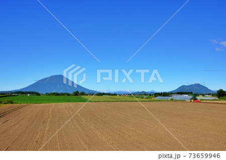 羊蹄山と尻別岳(北海道) 羊蹄山と尻別岳(北海道) 73659946