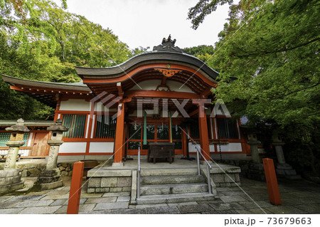 瑜伽神社　拝殿　奈良県奈良市 73679663