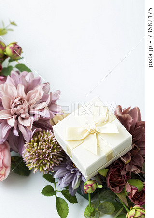 プレゼント プレゼント 73682175