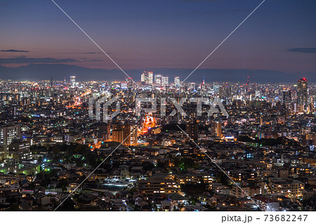《愛知県》名古屋の夜景・都心を望む全景 73682247