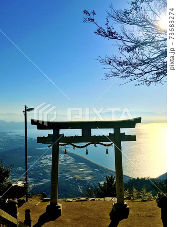 天空の鳥居　香川県 73683274
