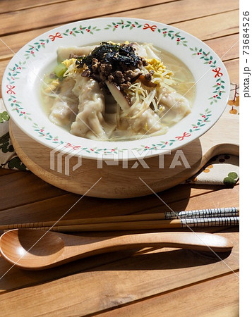 箸 スープ 栄養 73684526