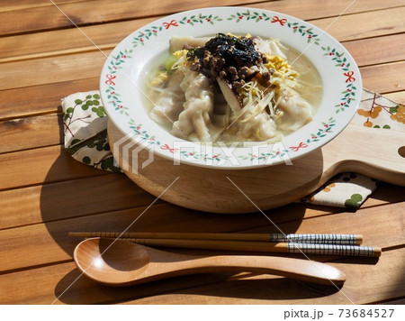 箸 スープ 栄養 73684527