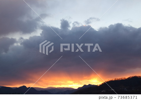 空と雲とが織りなす色紙 その2101 空と雲とが織りなす色紙 その2101 73685371