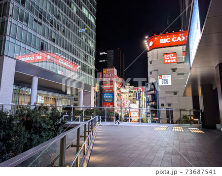 秋葉原　夜景　緊急事態宣言中（2021年1月） 73687541