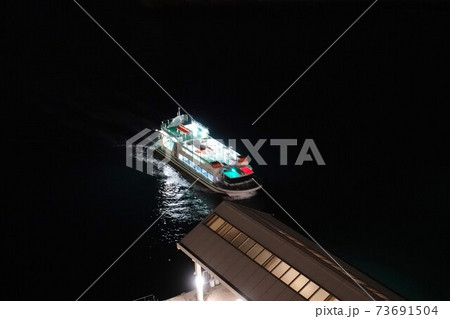 下関グランドホテルから見る夜景　下関・唐戸桟橋 73691504