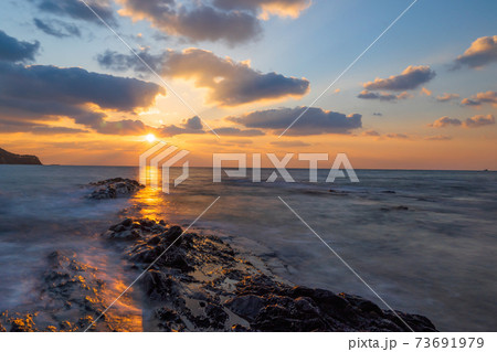 対馬の風景 73691979