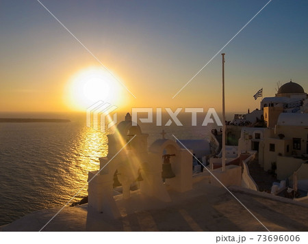 【ギリシャ】サントリニー島イアの夕日 【ギリシャ】サントリニー島イアの夕日 73696006