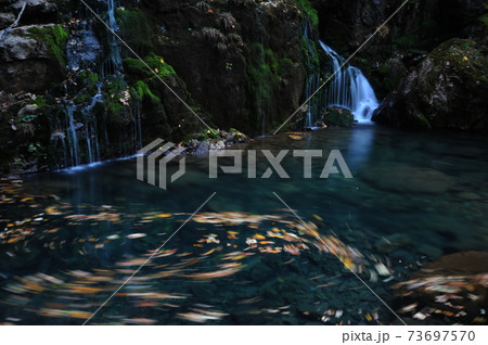 滝 スポット 川 73697570