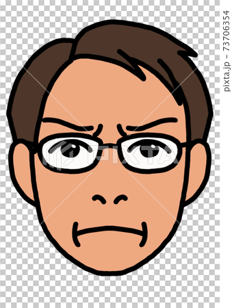 正面を向いた中年男性（怒る、不快、背景白） 73706354