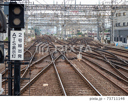 大和西大寺駅の平面交差　 73711146