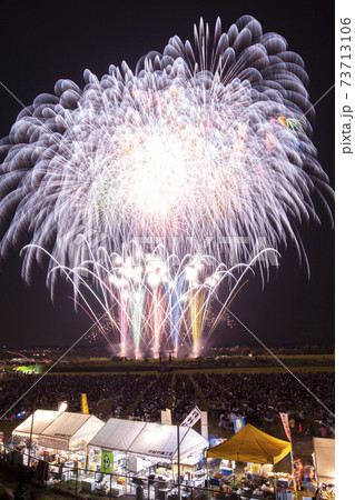 【茨城県】常総きぬ川花火大会 73713106