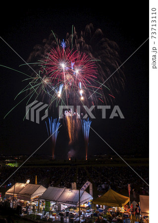 【茨城県】常総きぬ川花火大会 【茨城県】常総きぬ川花火大会 73713110