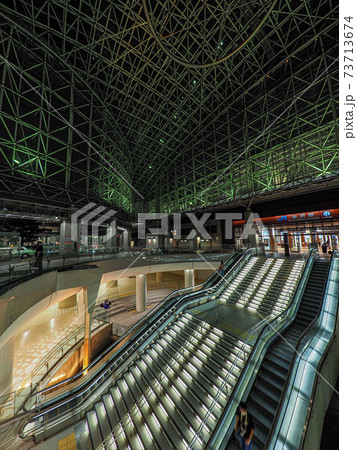 金沢駅 鼓門 73713674