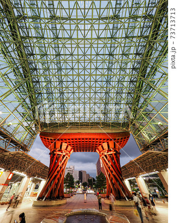 金沢駅 鼓門 73713713