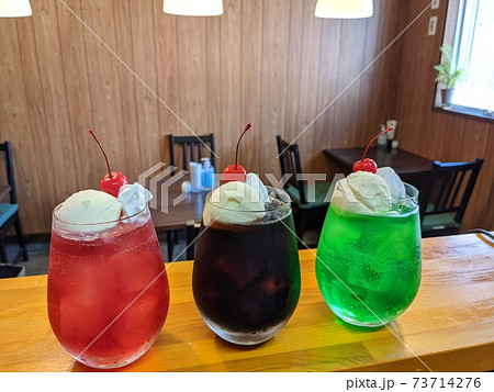 色とりどりのクリームソーダ 73714276