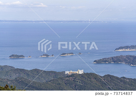 望遠撮影、朝熊山頂展望台から伊勢湾、知多半島を望む 73714837