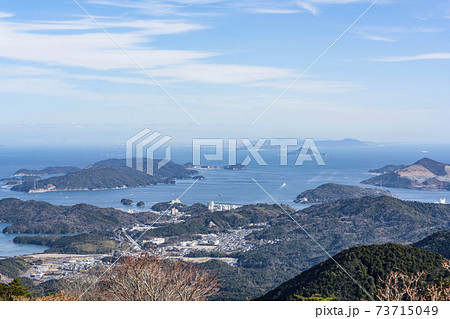 伊勢志摩スカイラインより鳥羽湾、遠く伊良湖岬を望む 伊勢志摩スカイラインより鳥羽湾、遠く伊良湖岬を望む 73715049
