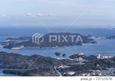 朝熊山頂展望台から答志島を望む 73715076