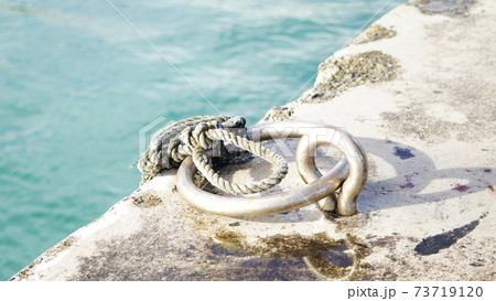 港の係留リング 港の係留リング 73719120
