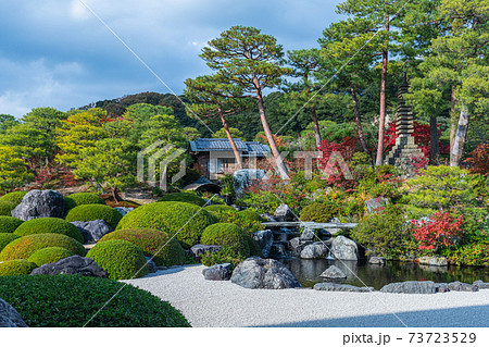 絶景、日本の至宝 日本一の日本庭園 鳥取県安来市 絶景、日本の至宝 日本一の日本庭園 鳥取県安来市 73723529