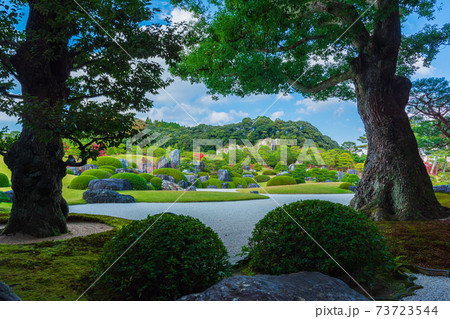 絶景、日本の至宝 日本一の日本庭園 鳥取県安来市絶景、日本の至宝 日本一の日本庭園 鳥取県安来市 絶景、日本の至宝 日本一の日本庭園 鳥取県安来市絶景、日本の至宝 日本一の日本庭園 鳥取県安来市 73723544